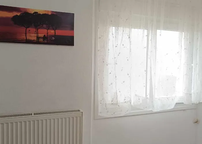 Sunset Escape ניקיטי